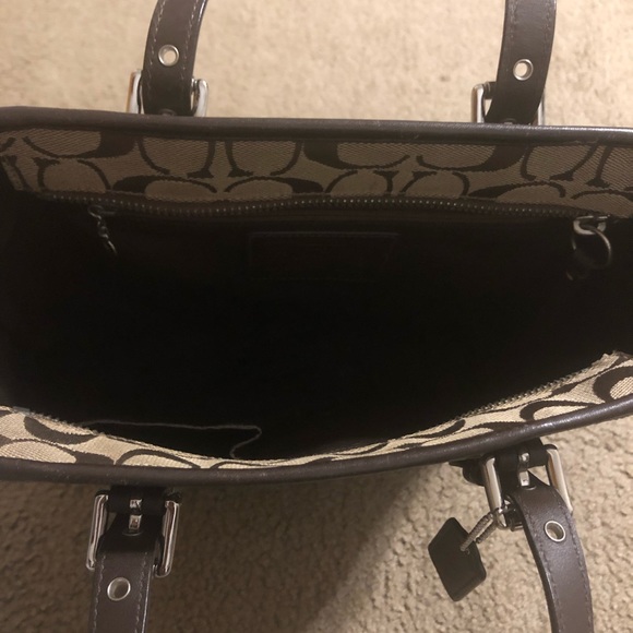 Coach signature shoulder bag - Picture 10 of 10